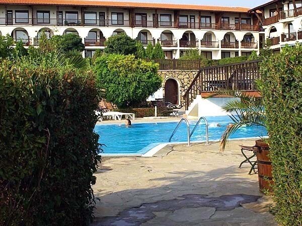 Изображение Monastery 4*