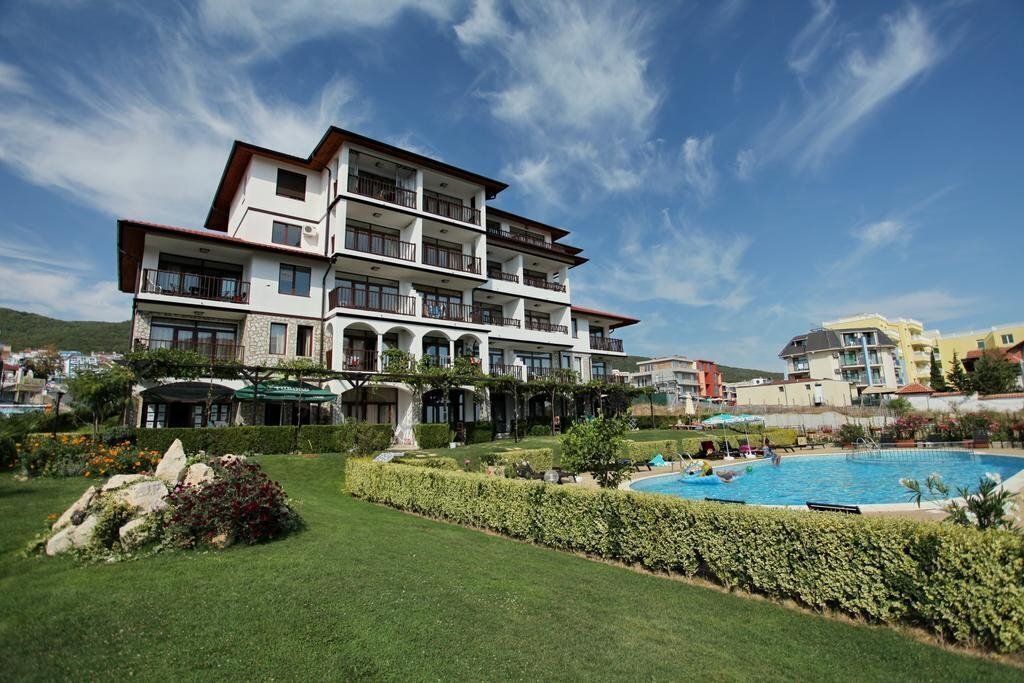 Отель Complex Bademite 4*