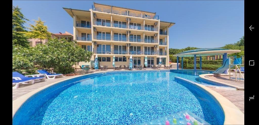 Отель Peshev 3*