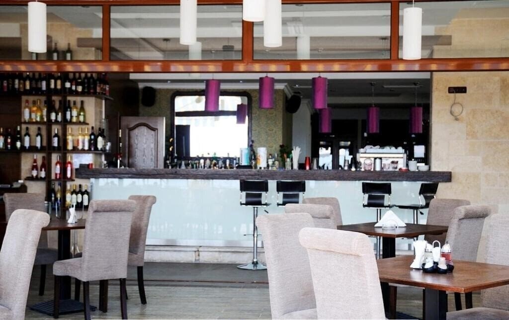 Фотография Selena 3*