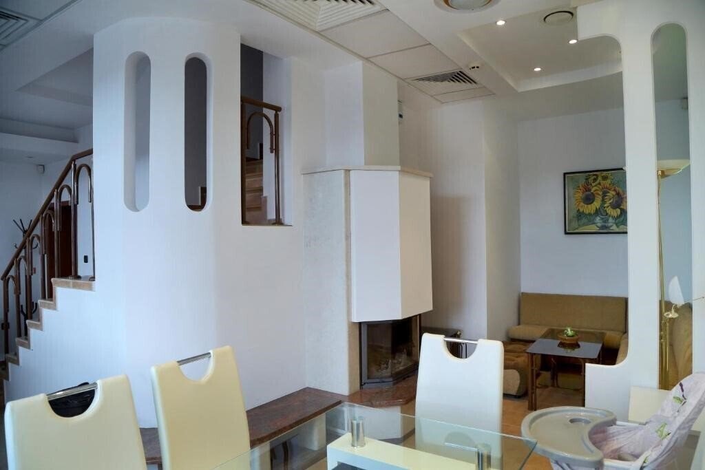 Изображение Gurko Hotel And Tavern 3*