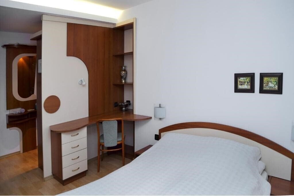 Картинка Gurko Hotel And Tavern 3*