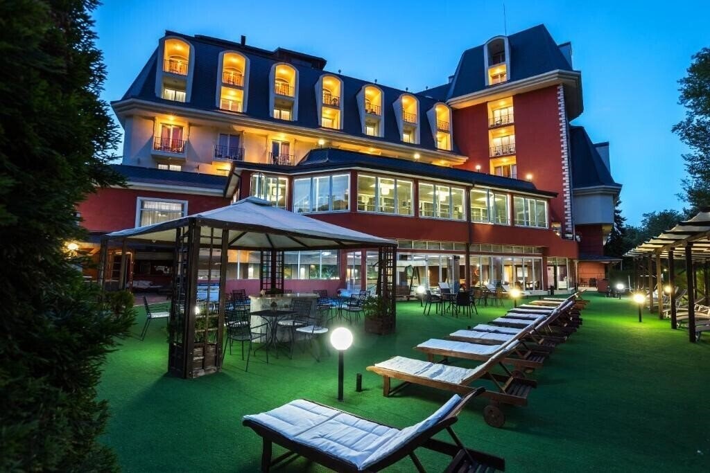 Отель Aquatonik 4*