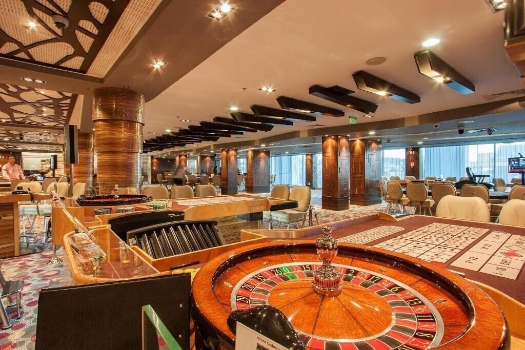 Изображение International Hotel Casino & Tower Suites 5*