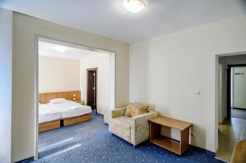 Фото International House of Journalists (ex. Journalist Park Hotel, Journalist) 2*