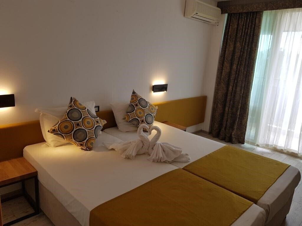 Картинка Tintyava Park Hotel 3*