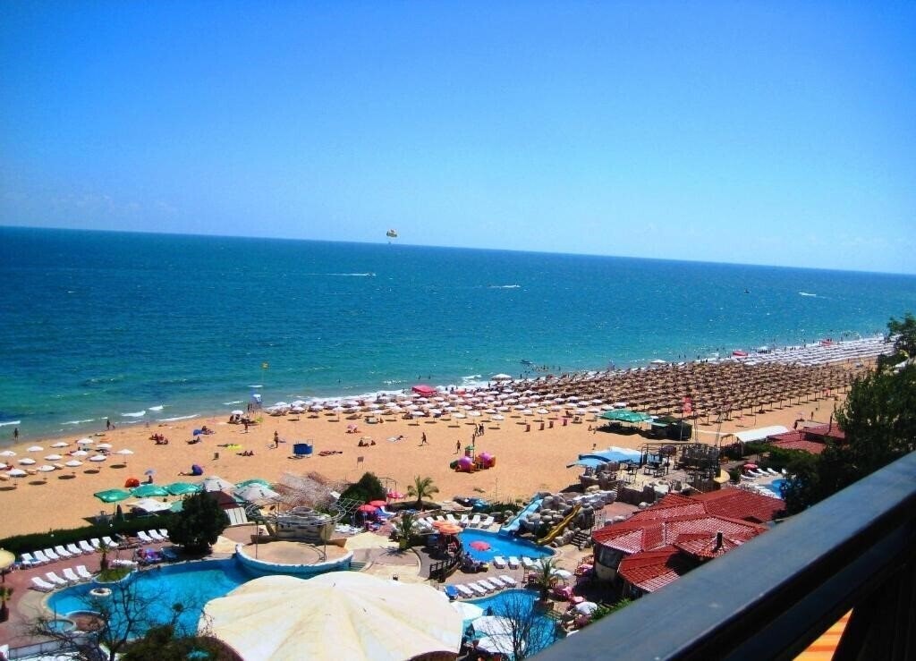 Отель Sea View Rental Front Beach 2*