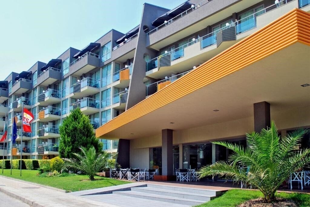 Отель Excelsior Golden Sands 4*