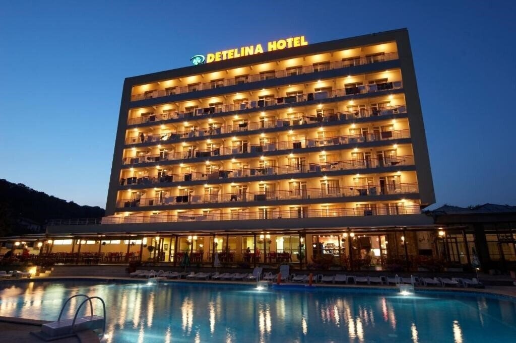 Отель Detelina 3*