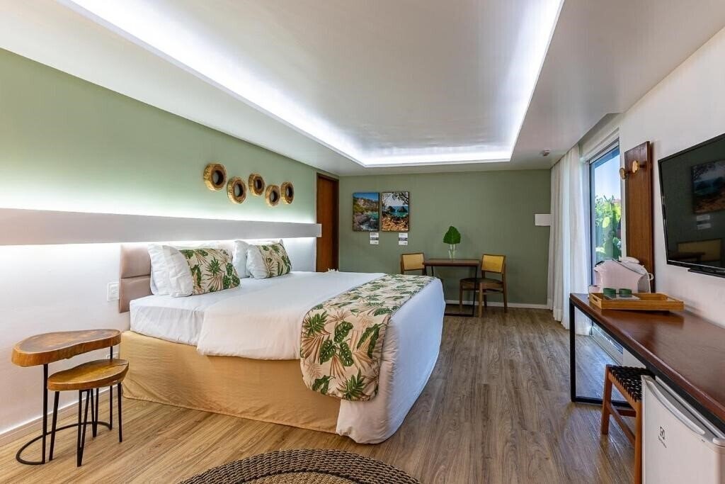 Фото Dolphin Hotel 4/3 2*