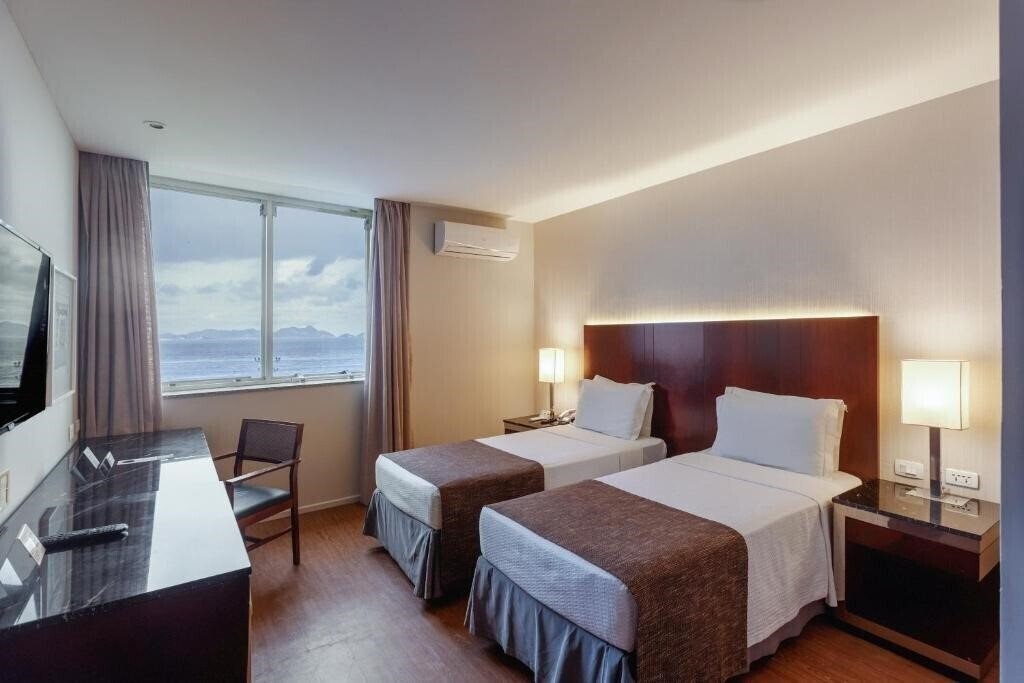 Фото Orla Copacabana 4*