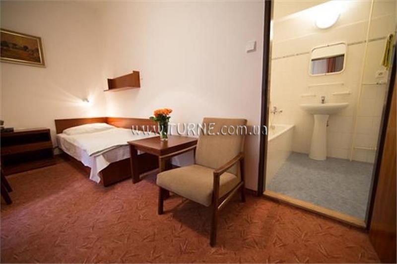 Отель Manes II 2*