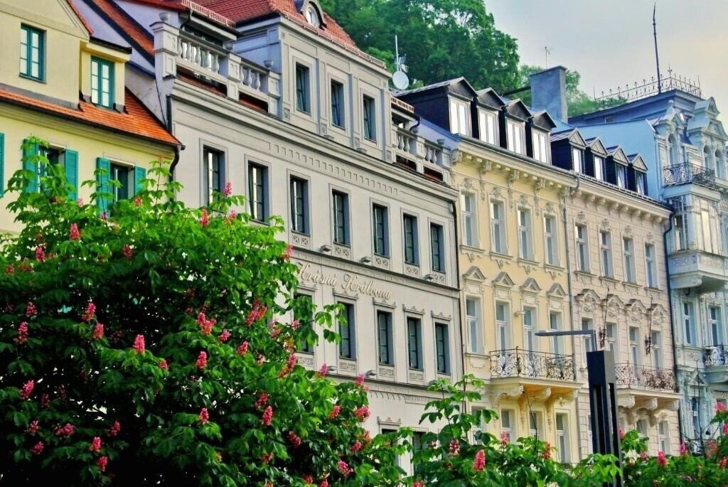 Отель Krasna Kralovna 4*