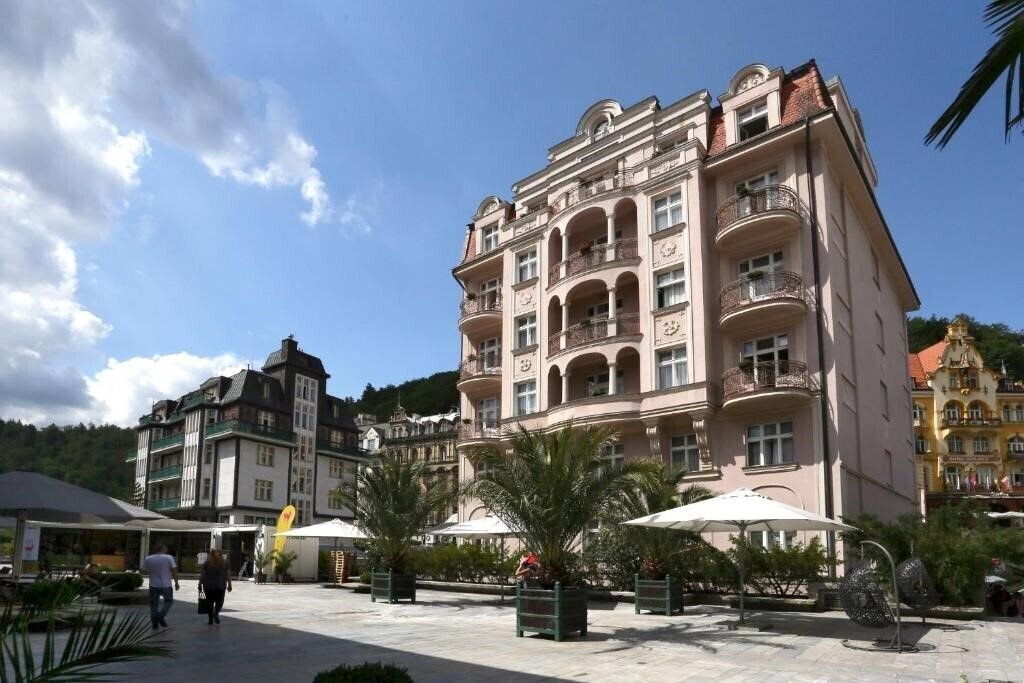 Отель Art Deco Wolker by Astoria Hotel & Medical SPA 4*