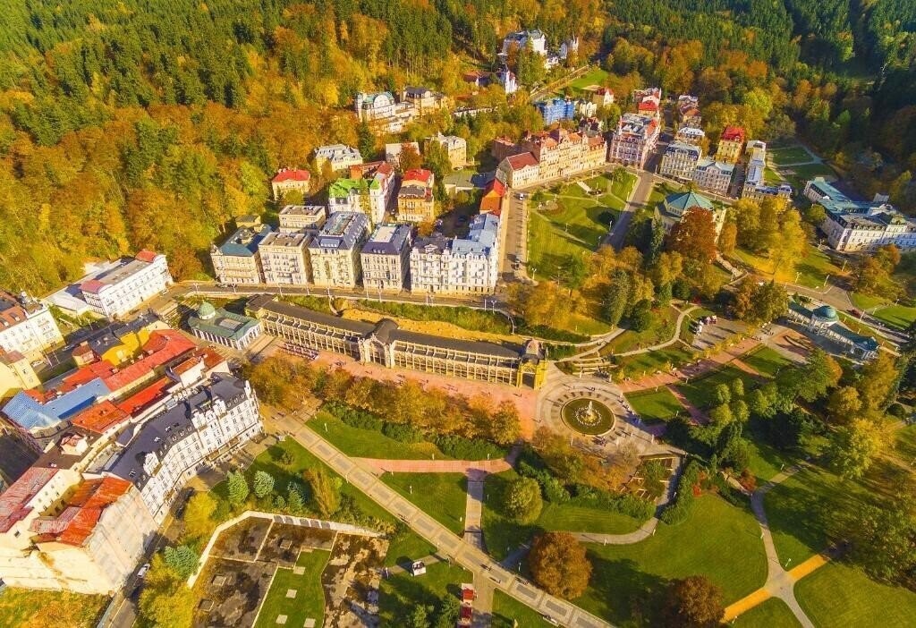 Отель Westend 4*