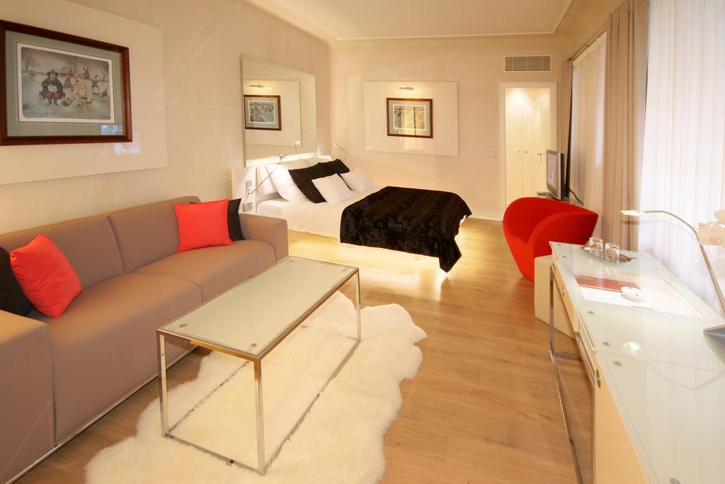 Картинка Three Storks 5*