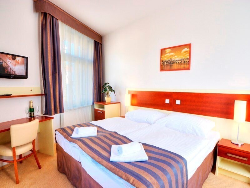 Изображение Gloria 3*