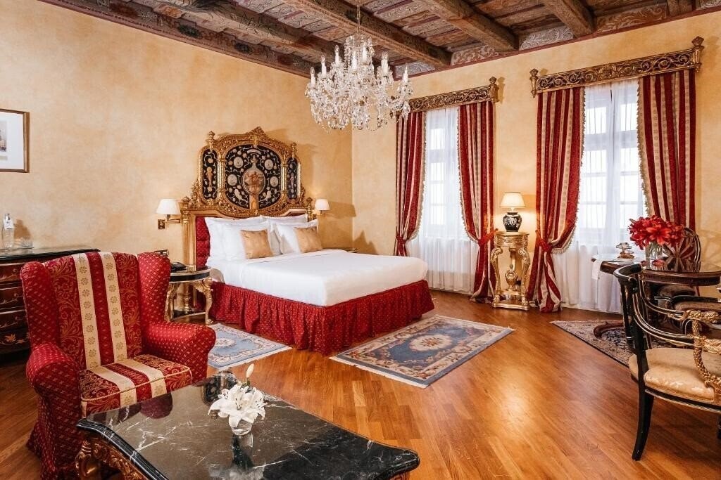 Отель Alchimist Grand Hotel & SPA 5*