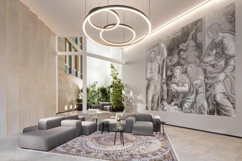 Отель Mamaison Residence Downtown Prague 4*