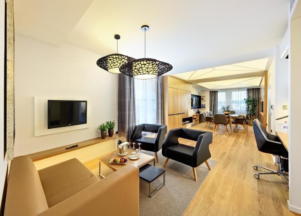 Изображение Duo 4*