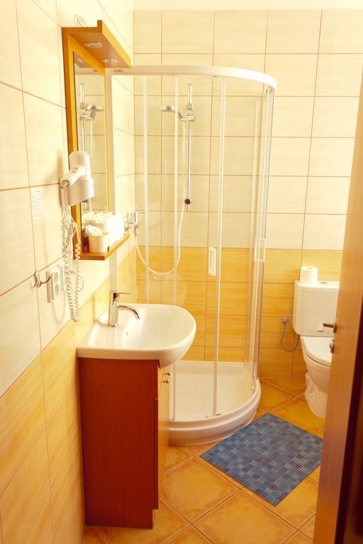 Картинка Adeba 3*