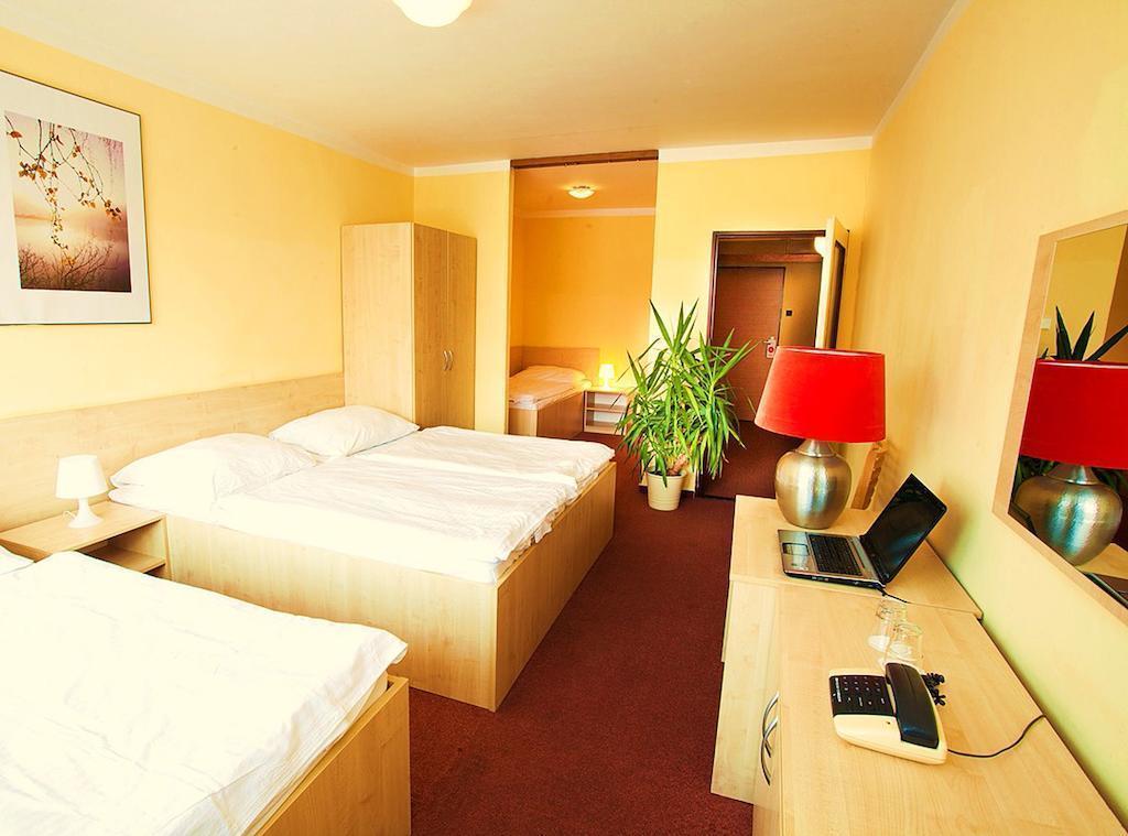 Изображение Charles 3*