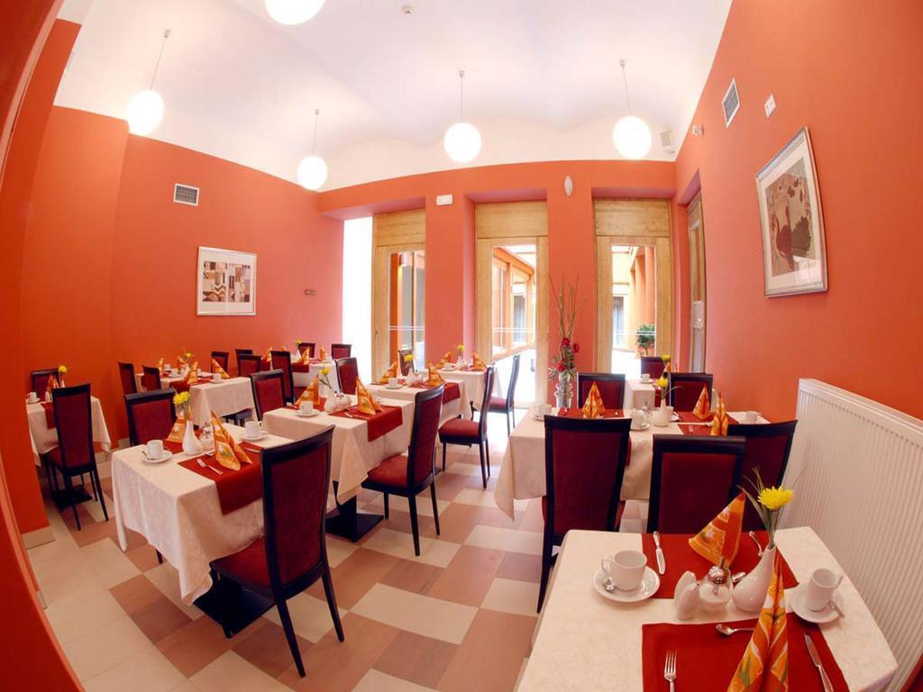 Фотография Ea Hotel Embassy Prague 4*