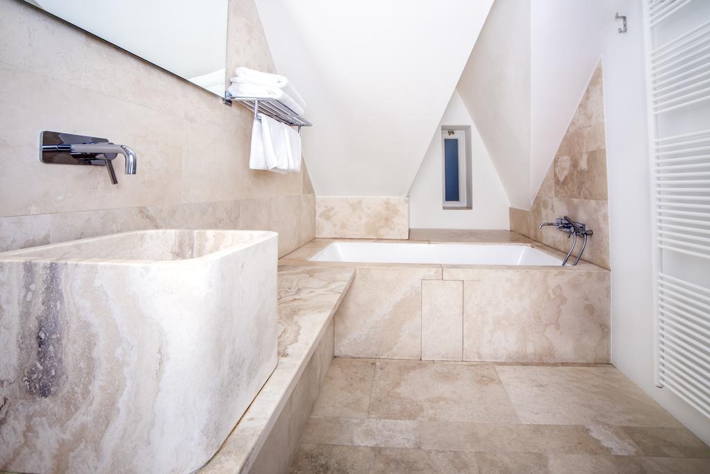 Фото Golden Crown 4*