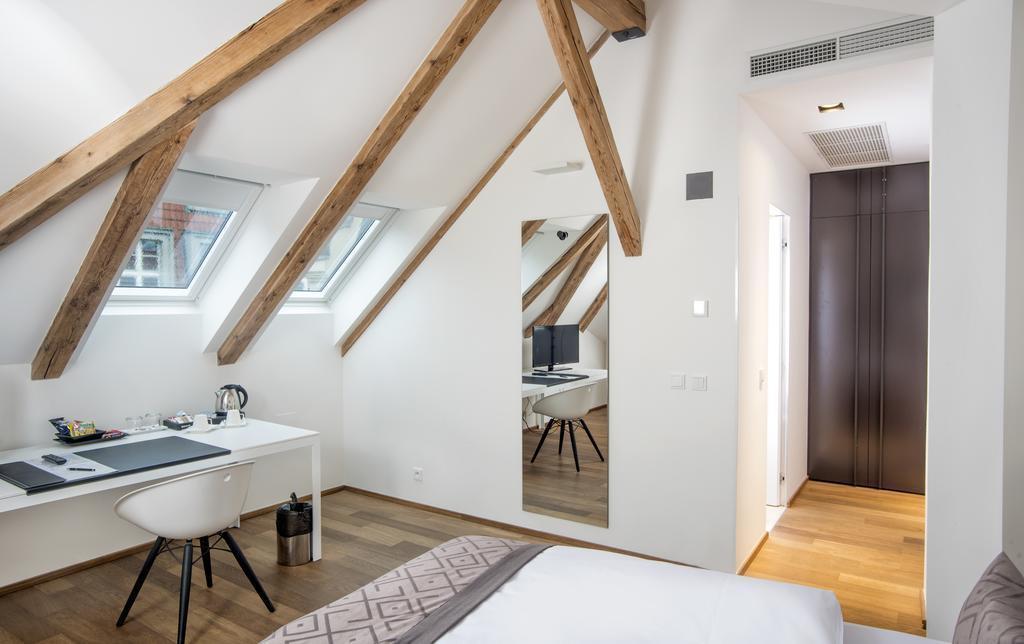 Изображение Golden Crown 4*