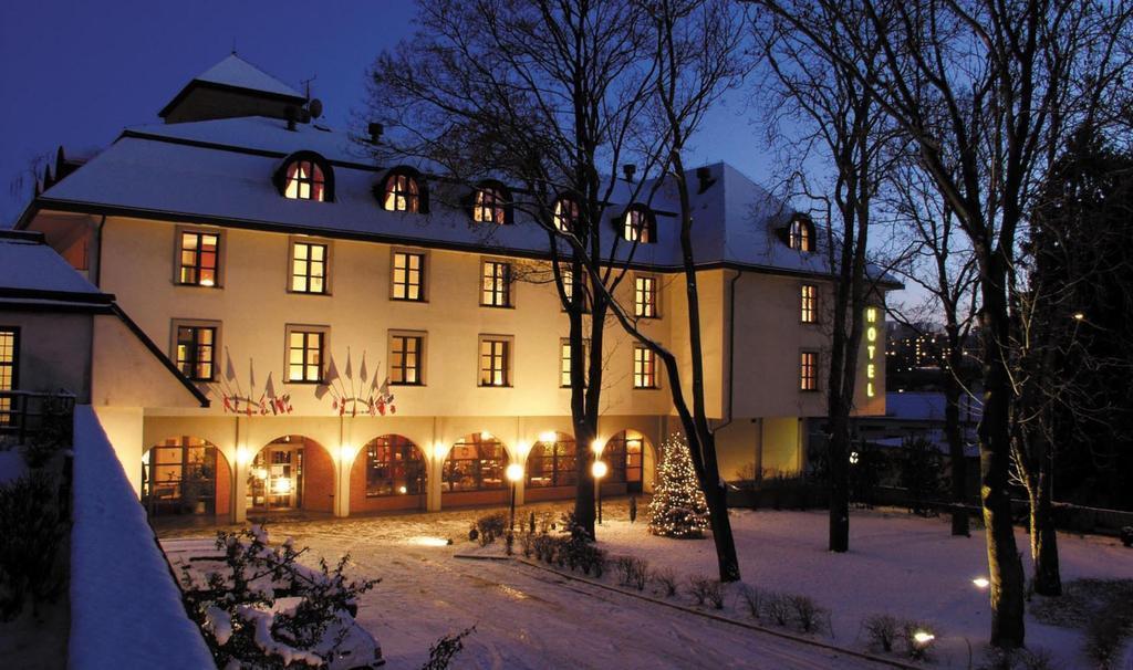 Отель Na Zamecku 4*