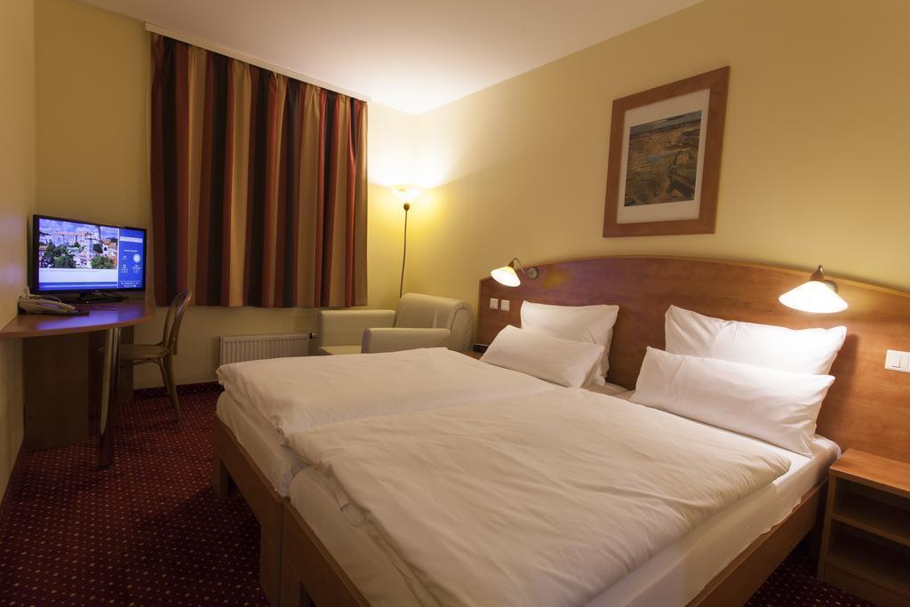 Изображение Best Western Amedia Praha 3*