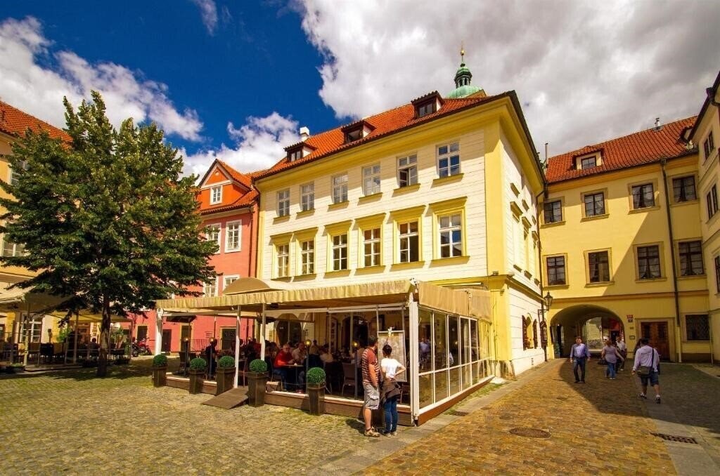 Отель Josephine Old Town Square Hotel 4*