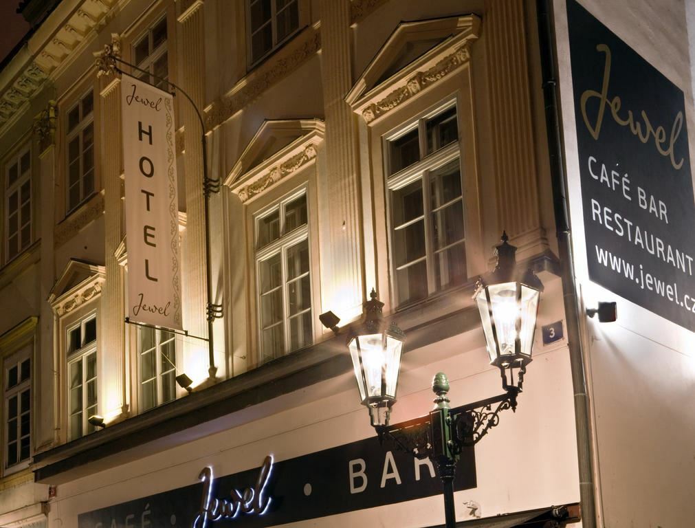 Отель Design Hotel Jewel Prague 4*