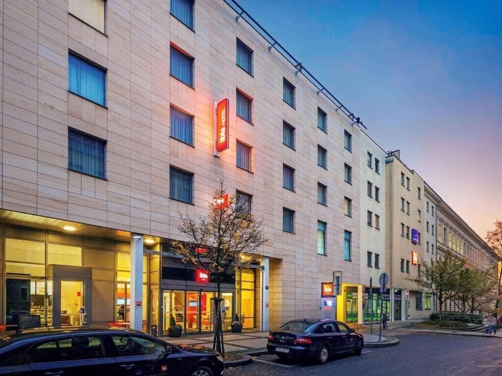 Отель Ibis Praha  Wenceslas Square 3*