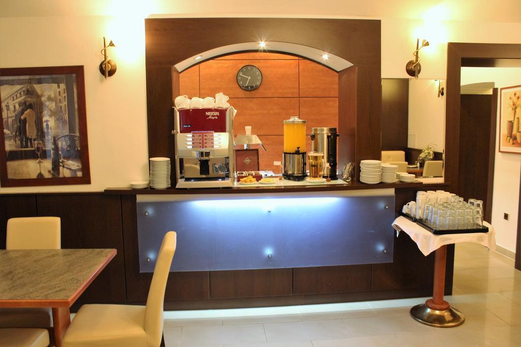 Изображение Royal Plaza 3*