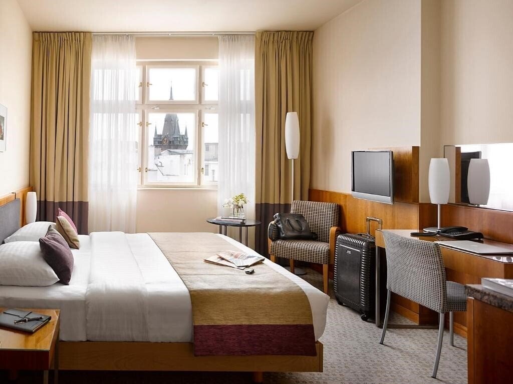 Отель K+K Hotel Central 4*