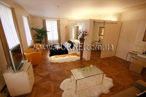 Изображение U Tri Capu 5*