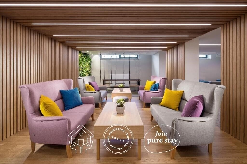 Фото Comfort Hotel Prague City East 3*