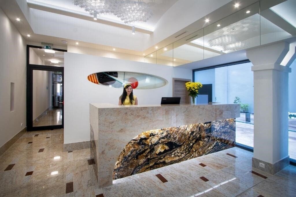 Картинка Essence 4*