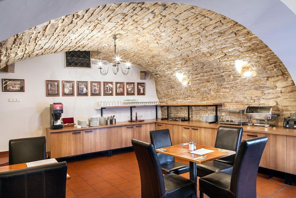 Картинка Mucha 4*