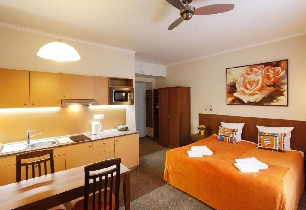 Отель Anyday Apartments 3*