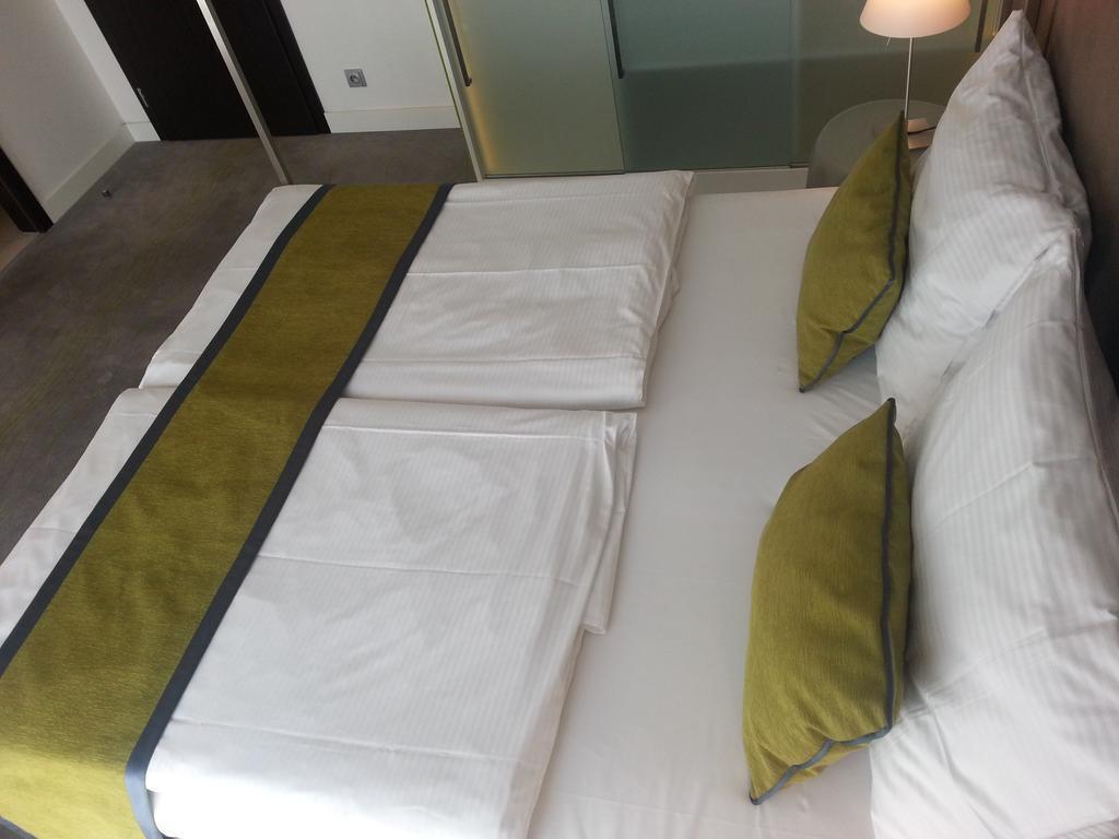 Изображение Pure White 4*