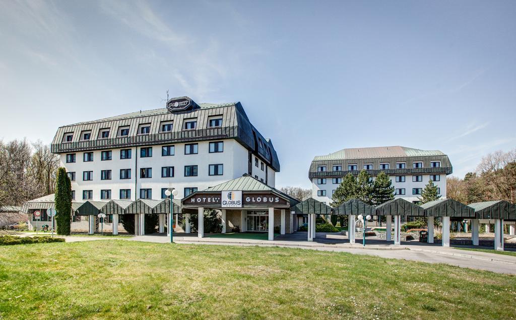 Отель Globus 3*