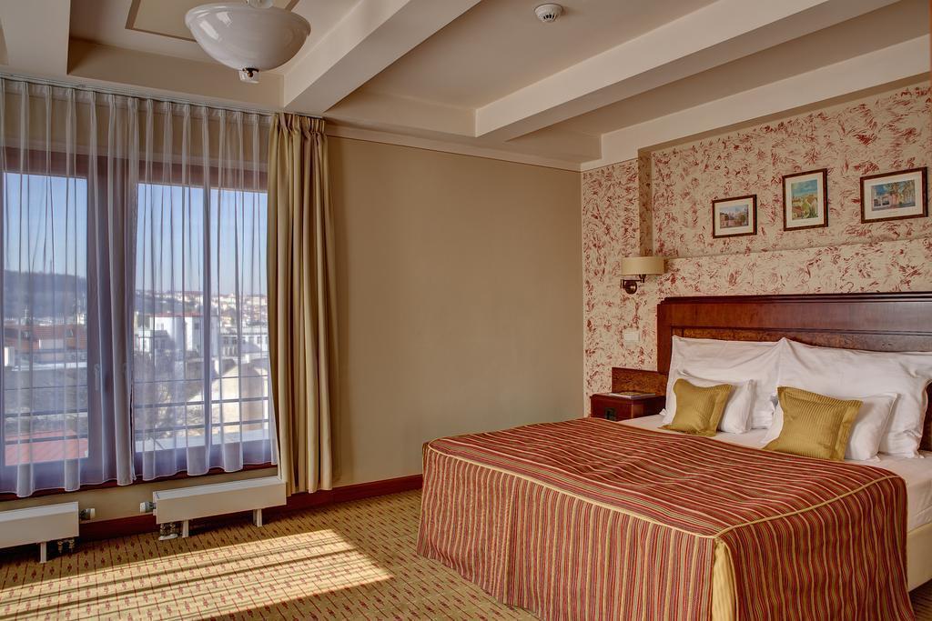 Фото Majestic Plaza 4*