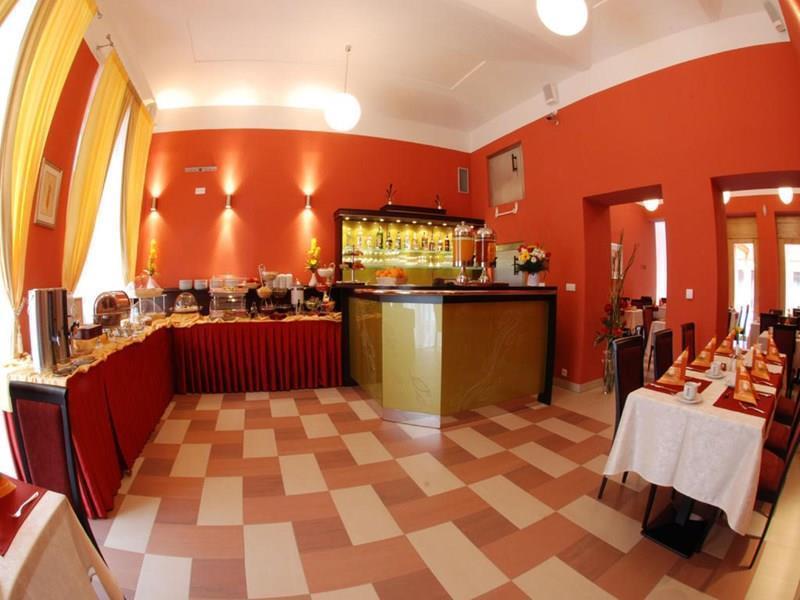 Фотография Art Embassy 4*