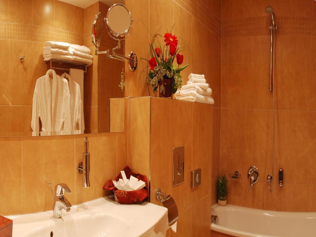 Картинка Sonata 4*