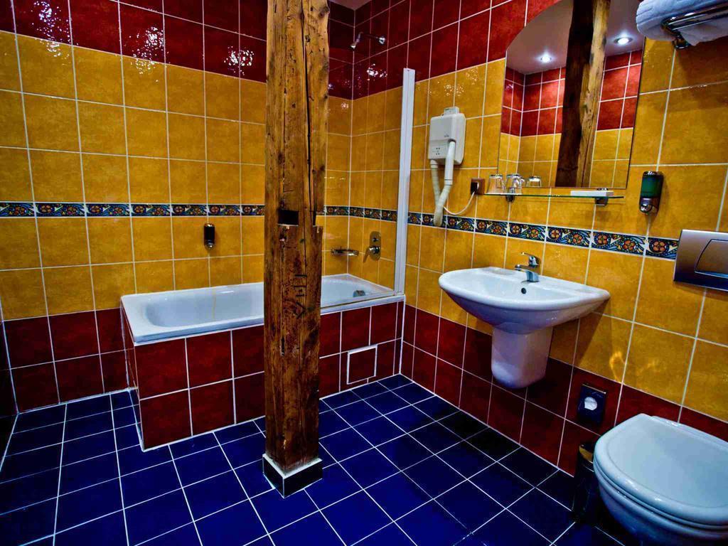 Фотография William 3*