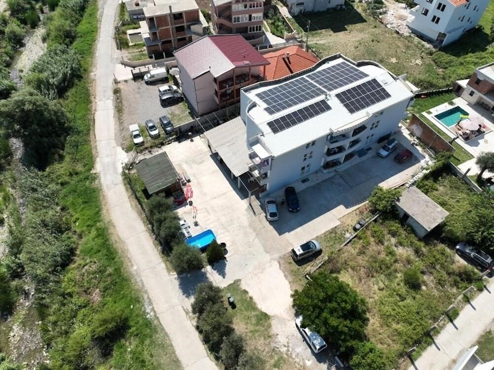 Отель Apartments Dea 3*