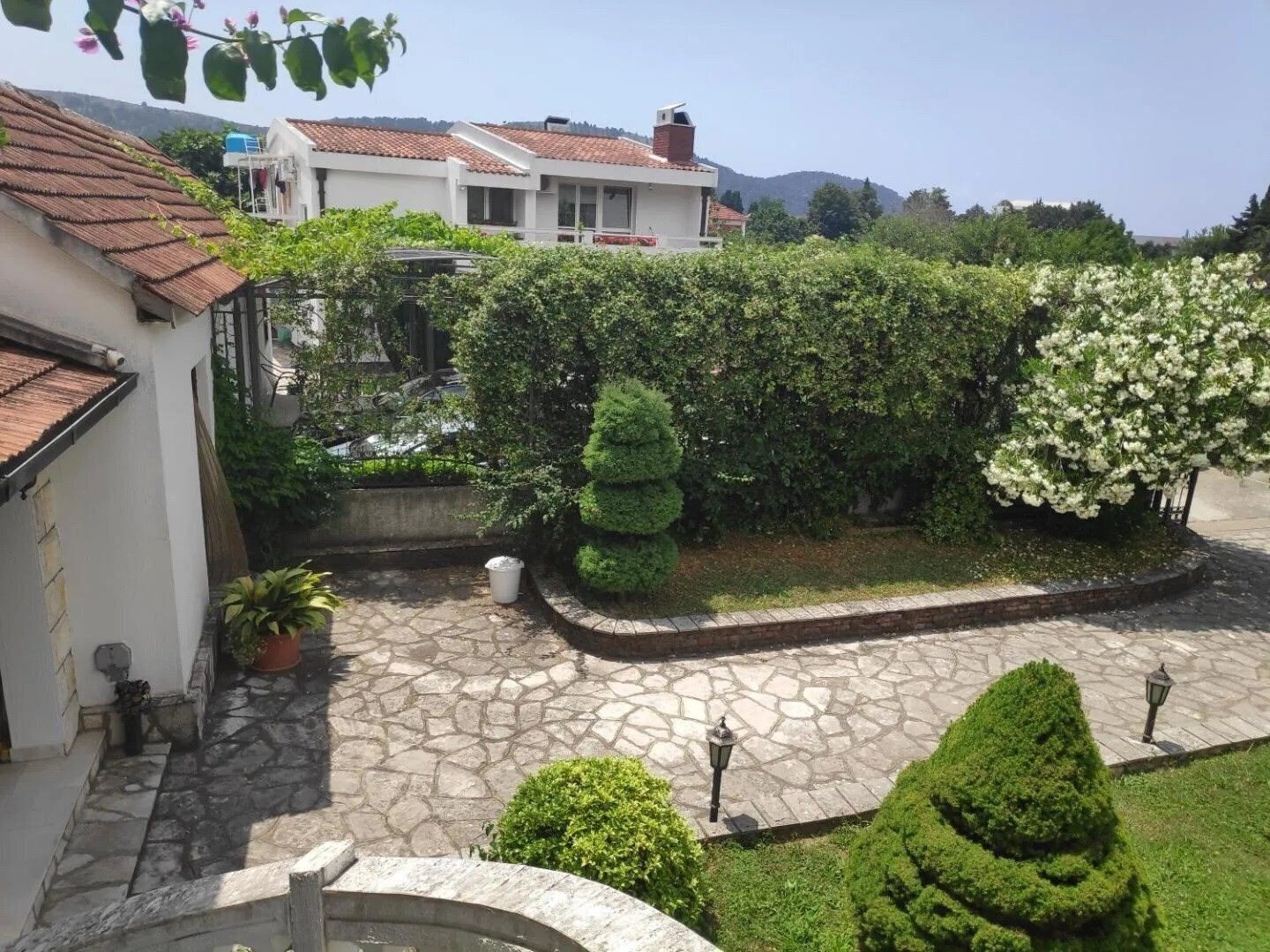 Картинка Leisure House Jovovic 4*