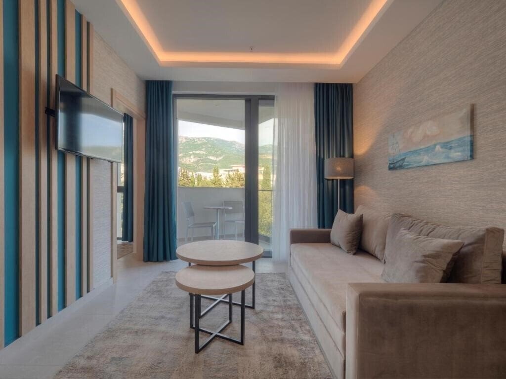 Изображение Montenegro Beach Resort 4*